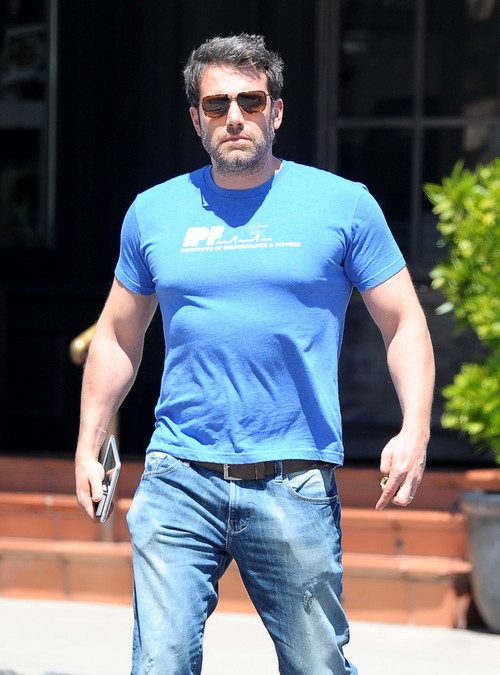 Ben Affleck Meets A Friend For Lunch | Celeb Dirty Laundry