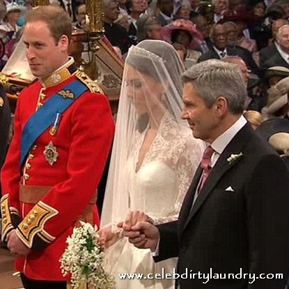 royal wedding kate middleton. Kate Middleton#39;s Wedding Dress