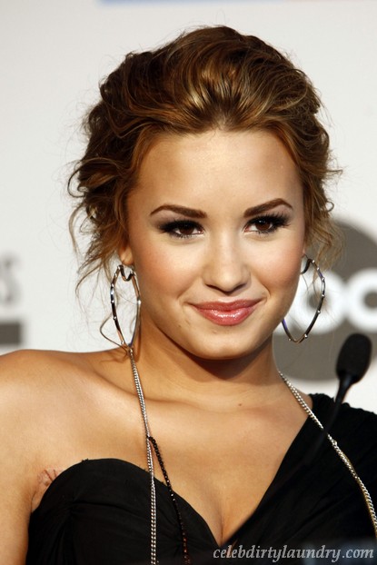 demi lovato in rehab images. Demi Lovato Leaves Rehab!