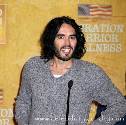 Russell Brand Says Taking Mom To Oscars Makes Up For His Years Of Delinquency