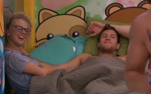 ‘Big Brother 18’ Spoilers: Life Feeds - Victor Flirts up Natalie – James Stuck in Friend Zone – Paul Thinks Paulie Has BB18 Baby