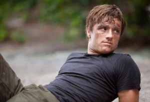 Some New HUNGER GAMES Pictures! Take A Peek!