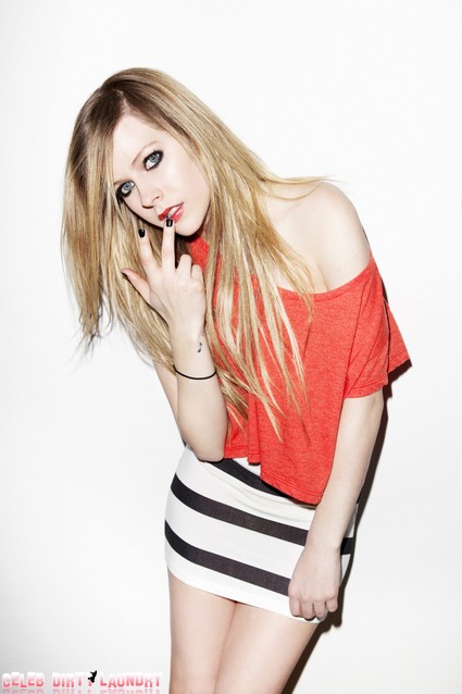 Avril Lavigne In Talks To Become X-Factor Judge