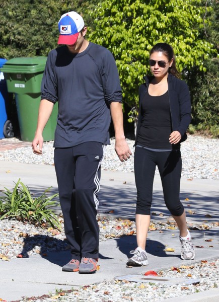 Ashton Kutcher And Mila Kunis To Be Married This April In LA (Photos) 0120