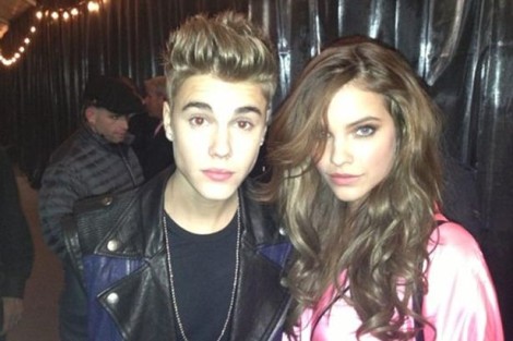 Selena Gomez Attacks Justin Bieber And Victoria's Secret Model For Laughing At Her 1109