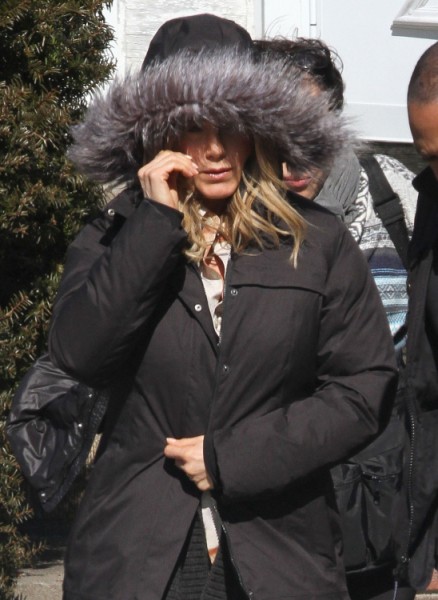 Jennifer Aniston Marrying In Weeks, Will She Finally Beat Angelina Jolie To The Altar? 0305