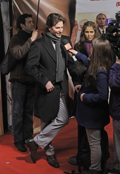 Bradley Cooper's Gay Secret Bombshell Threatening To Ruin His Career 0123