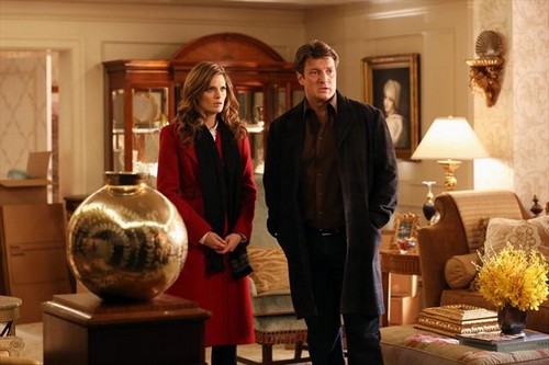 STANA KATIC, NATHAN FILLION