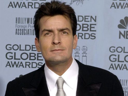 Charlie Sheen Donates $12k To Justin Bieber Photographer’s Funeral: Will The Biebs Donate Any Money?