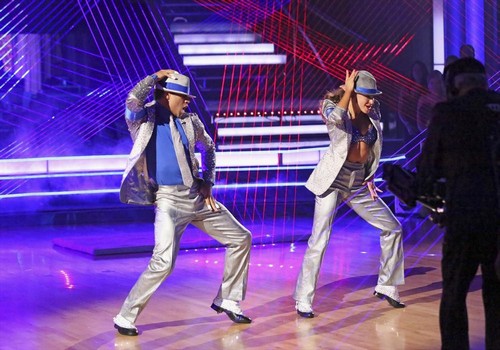 Corbin Bleu Dancing With the Stars Cha-Cha Foxtrot Fusion Video 11/26/13 #DWTS