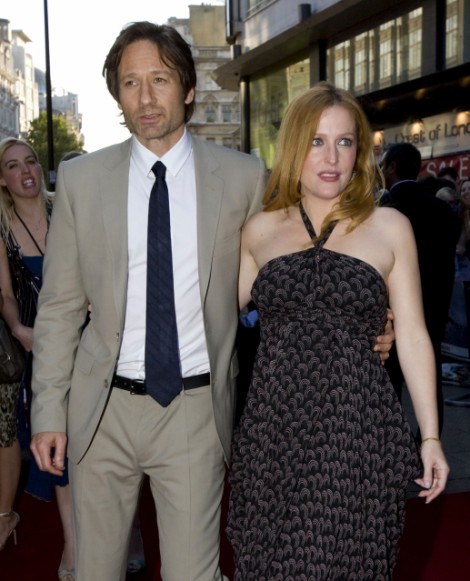 Gillian Anderson Admits She and David Duchovny Living Together Now! CDL Exclusive