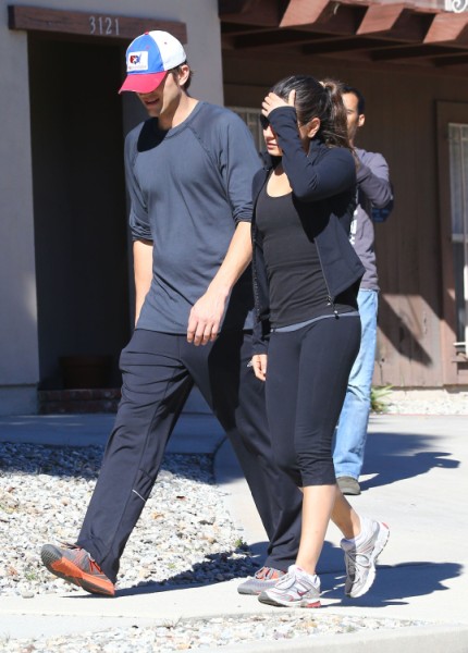 Mila Kunis' Friends Worried Ashton Kutcher Will Cheat On Her Like Demi Moore 0517