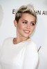 Miley Cyrus, Liam Hemsworth Wedding Still On - But She Steps Out Without Engagement Ring 0308