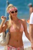 Paris Hilton Enjoys the Beach in Maui Looking Fit and Fab! (Photos)