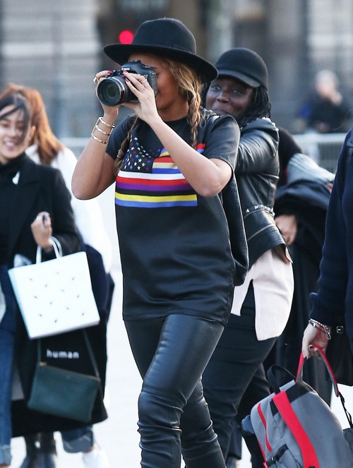 Jay-Z & Beyonce Visit The Louvre With Blue Ivy | Celeb Dirty Laundry