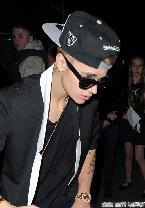 Justin Bieber Collapses In London & Is Sent To The Hospital