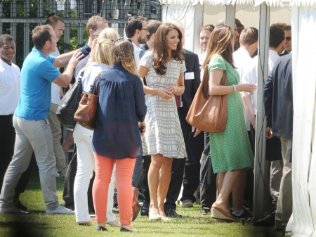 Kate Middleton Sweating And Barefoot Under The Olympic Pressure (Photos) 0726