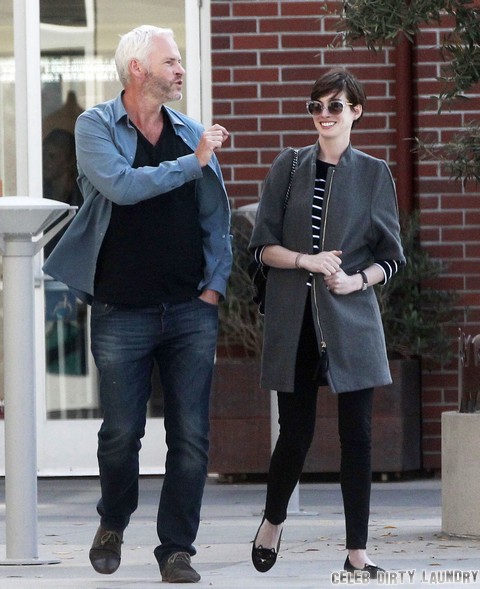 Anne Hathaway Caught Kissing Mystery Man – Marriage Crisis? (Photos)