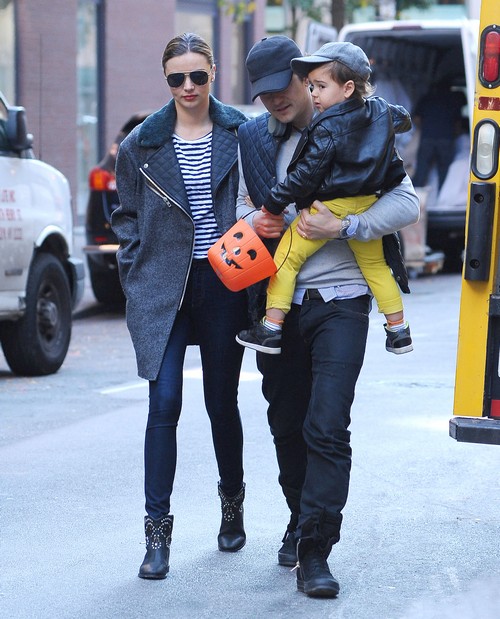 Kerr Bloom Miranda Kerr & Orlando Bloom Are A Confusing Couple | Celeb Dirty Laundry