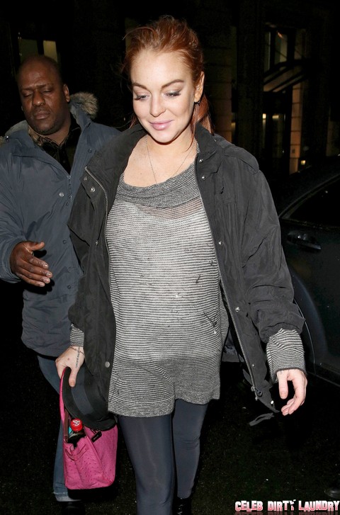 Lindsay Lohan Looks Horrible In London - 27 Club Applicant? (Photos)