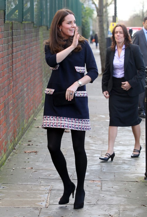 Kate Middleton Looks Dowdy and Aged Showing Baby Bump at School Event ...