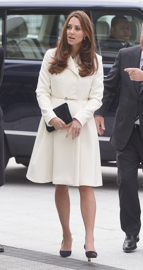 The Duchess Of Cambridge Visits Portsmouth | Celeb Dirty Laundry