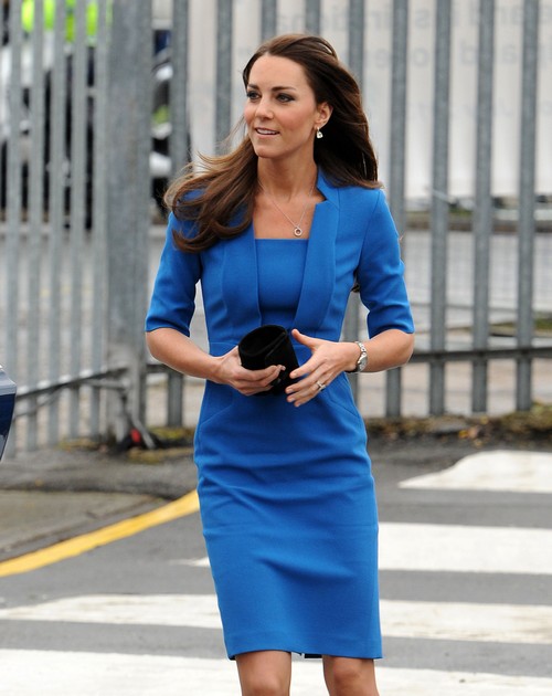 Queen Elizabeth Grooms Kate Middleton To Be Queen: Style and Jewels ...