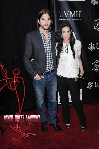 Demi Moore's Bisexuality Led to Ashton Kutcher's Cheating And Divorce