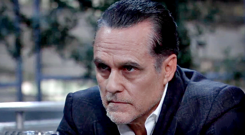 General Hospital Spoilers: Nikolas’ Life in Sonny’s Hands – Mob Boss Threatens to Pull the Plug?