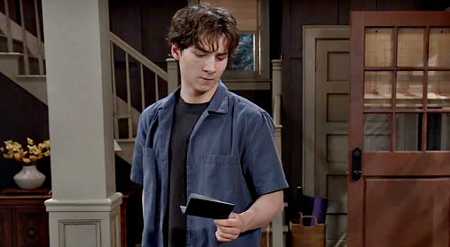General Hospital Spoilers: Runaway Rocco Skips Town to Save Parents and Himself