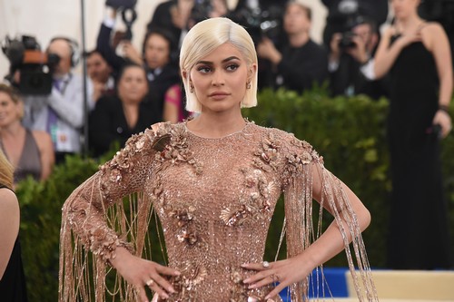 Kylie Jenner Called Out for Copying Rihanna, Desperate to Hang on to Travis Scott?