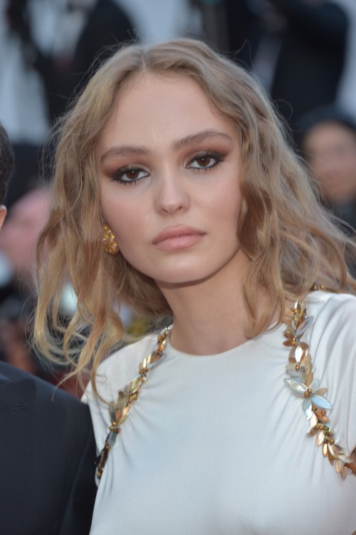 Lily-Rose Depp Poses Topless in Bizarre Photo-shoot For CR Fashion Book ...