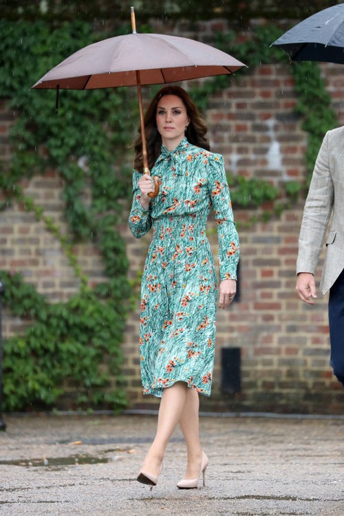 Kate Middleton Really Wants To Give Birth At Home For Her Third Baby