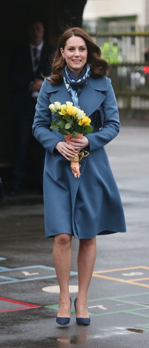 Queen Elizabeth Concerned: Kate Middleton Wants Home Birth For Third Child
