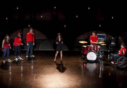 Glee RECAP 4/18/13: Season 4 Episode 19 “Sweet Dreams”