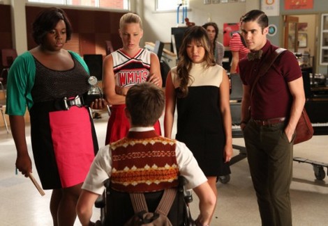Glee Season 4: Premiere REVIEW - New Faces, New Songs, New Plot Holes