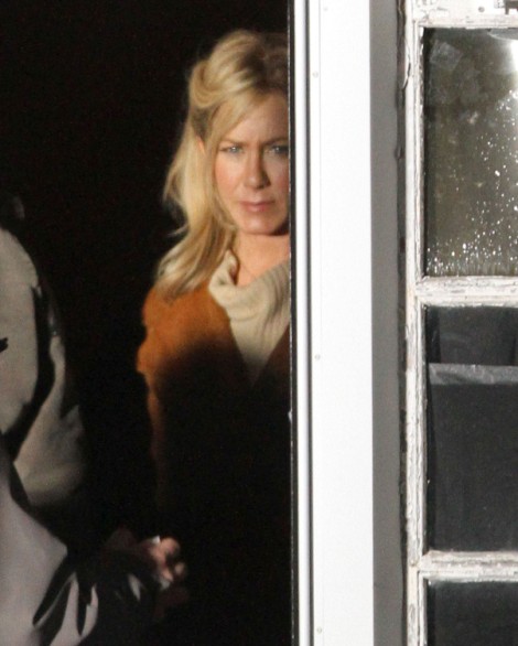 Jennifer Aniston Marrying In Weeks, Will She Finally Beat Angelina Jolie To The Altar? 0305