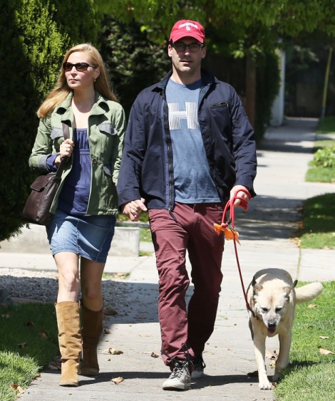 Jon Hamm And Jennifer Westfeldt Take His Junk And Their Dog For A Walk (Photos) 0402