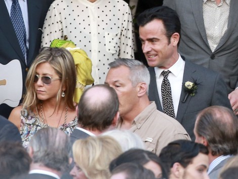 Jennifer Aniston Wedding Delayed AGAIN - Will She Ever Walk Down The Aisle? 0611