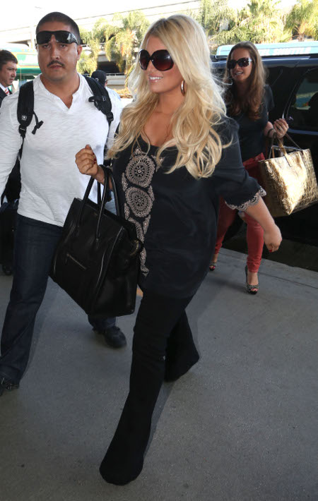 Jessica Simpson Working Toward Weight Watchers Goal -- Is She Failing? (Photos)