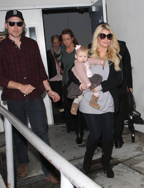 Jessica Simpson's Morning Sickness Is Real Reason For Weight Watchers Weight Loss! 1207
