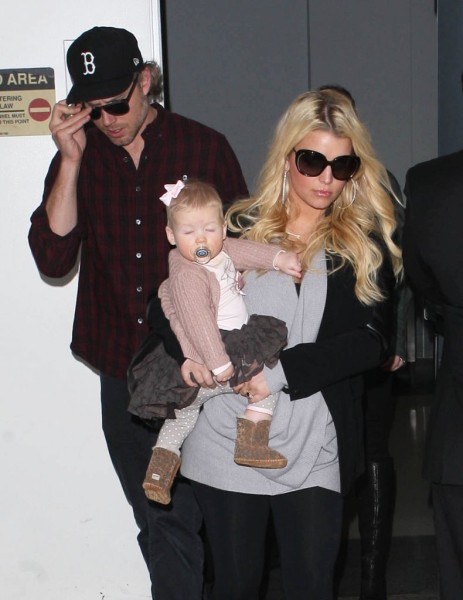 Jessica Simpson's Morning Sickness Is Real Reason For Weight Watchers Weight Loss! 1207