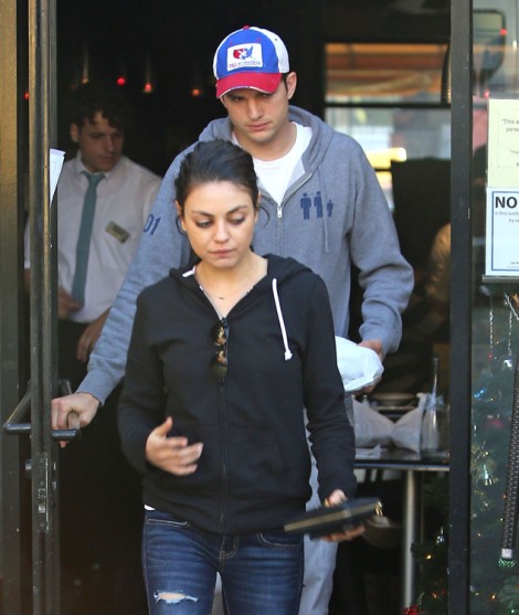 Ashton Kutcher And Mila Kunis Moving To England After April Wedding? 0128