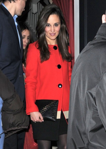 Pippa Middleton Trapped By Royals, Hates Kate Middleton Dictating Her Life, Wants Out! 0121