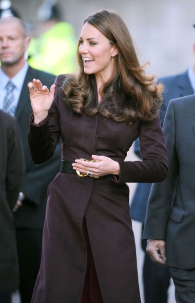 Kate Middleton Planned Baby Bump Photos Before Sneaking Off To Vacation? 0205