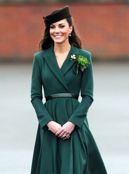 Kate Middleton Recycles Same Green Coat For Same Event Two Years In A Row - Lazy Or Cute? 0317