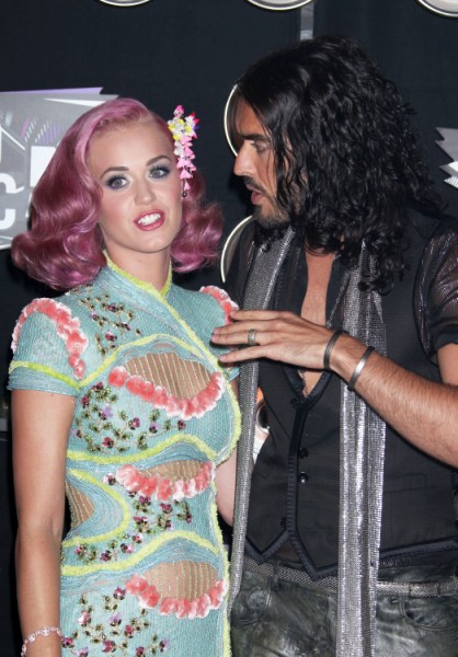 Katy Perry A Crystal Meth Addict? Russell Brand Explains Break Up 0926