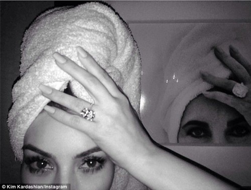 Kim Kardashian is Elizabeth Taylor on Instagram Photo