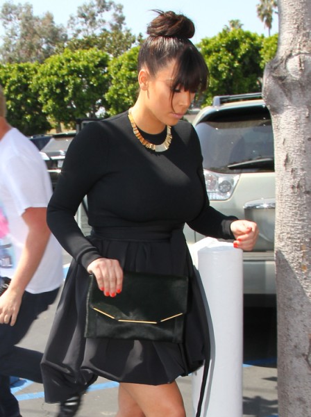 Kim Kardashian Blames Kris Humphries For Uncontrollable Weight Gain (Photos) 0325