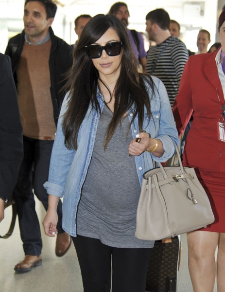 Kim Kardashian Freaking Out, Kanye West Refusing To Marry Her After Getting To Know Her! 0502